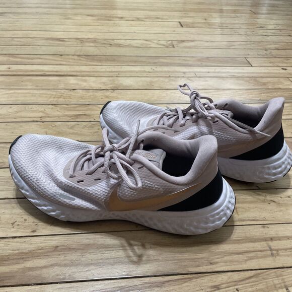 Nike Revolution Running Sneakers Pink Womens 10 Barely Rose Athletic Gym Workout - Picture 14 of 16